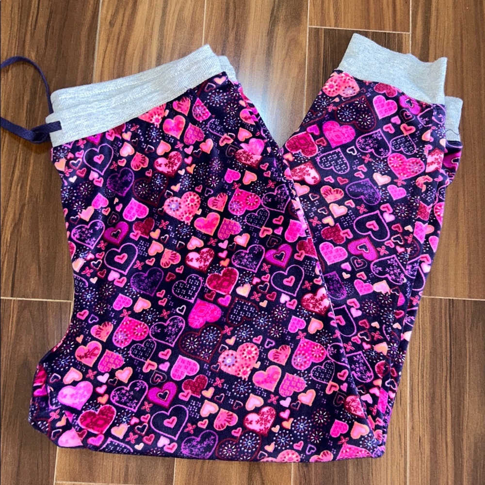 Large Cuddl Duds heart print purple pink velour pajama jogger pants